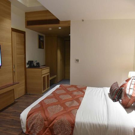 Best Western La Vista Pathānkot Dış mekan fotoğraf