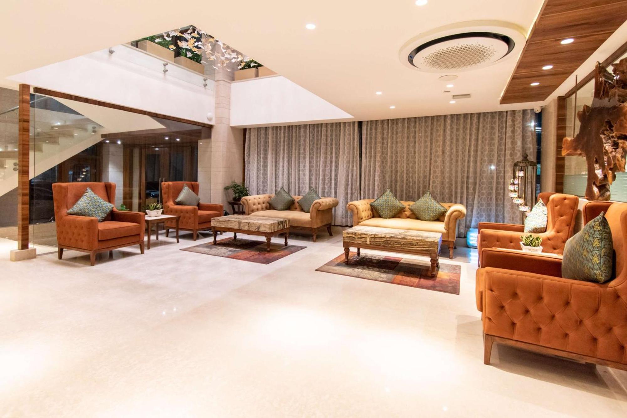 Best Western La Vista Pathānkot Dış mekan fotoğraf