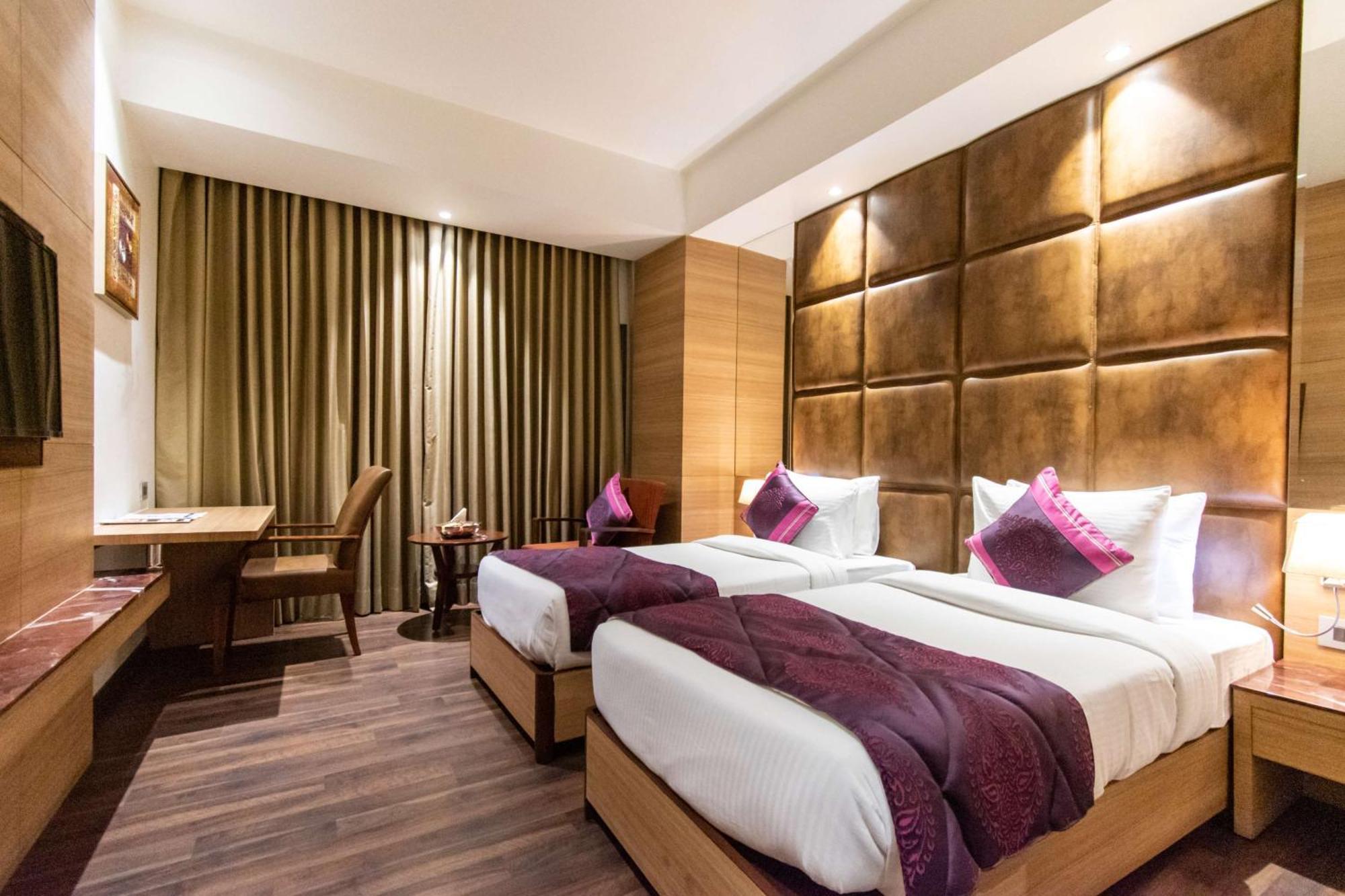 Best Western La Vista Pathānkot Dış mekan fotoğraf