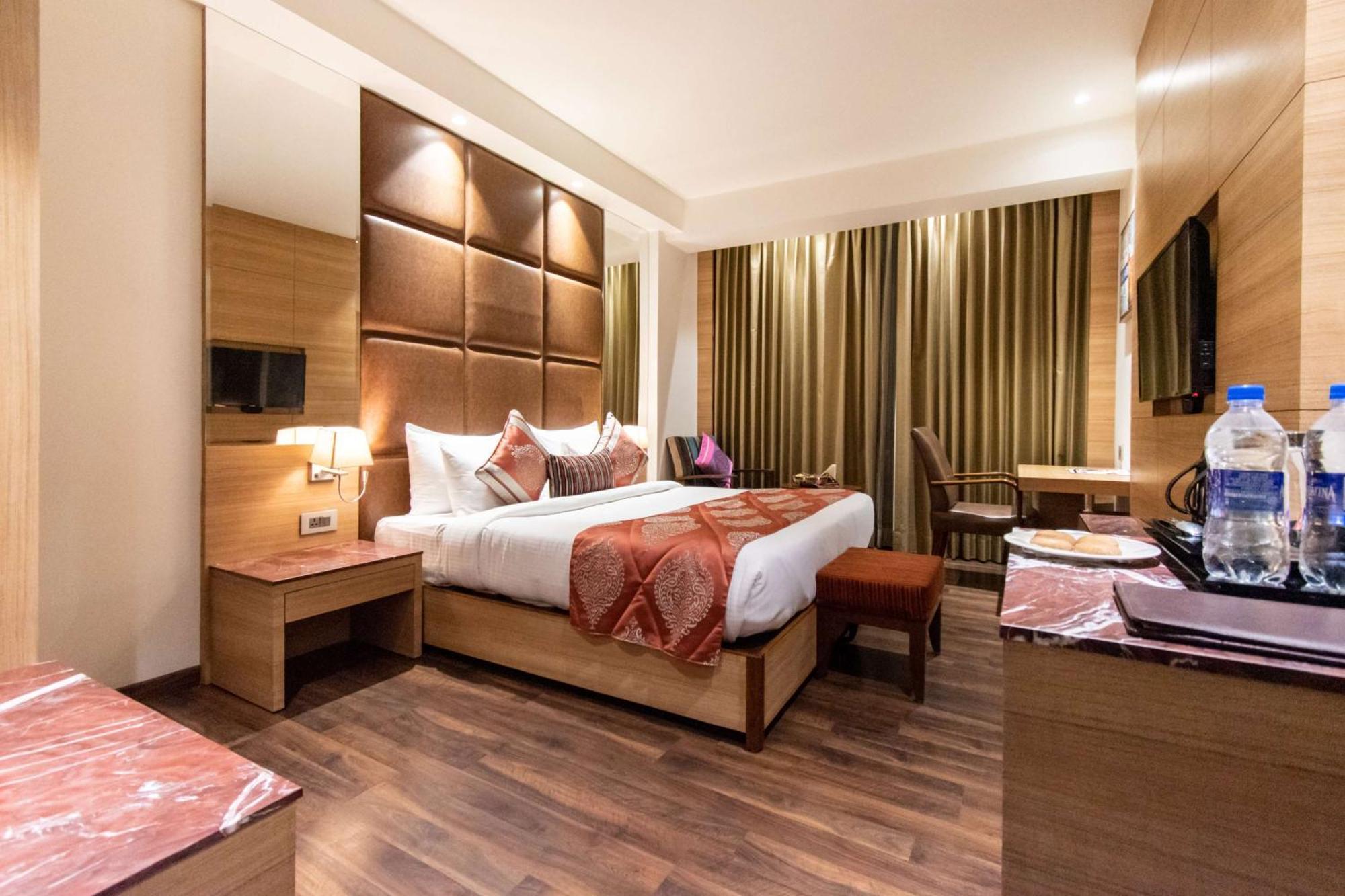 Best Western La Vista Pathānkot Dış mekan fotoğraf