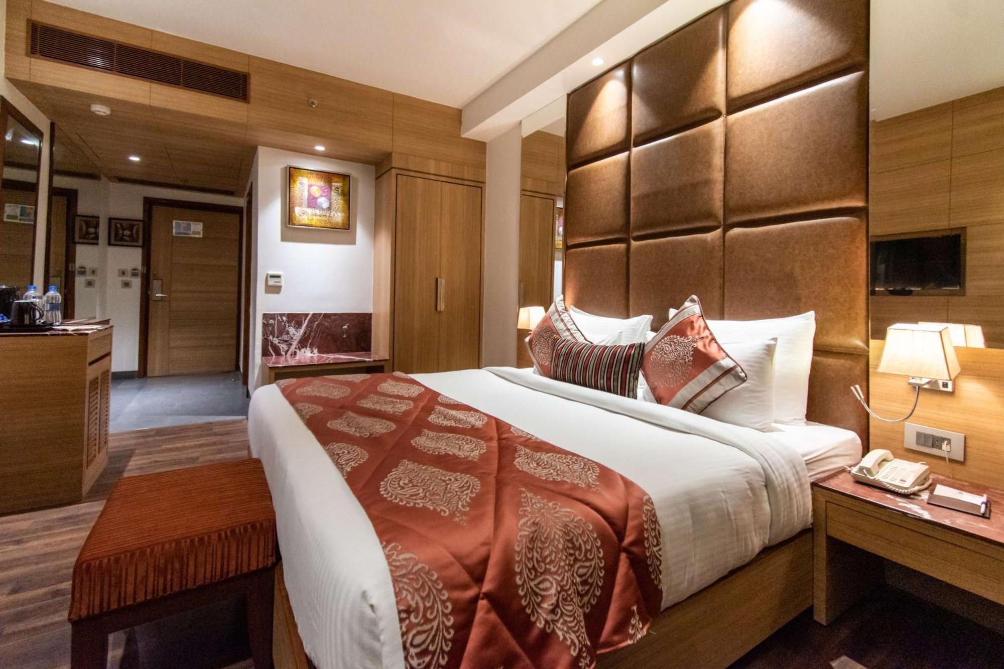Best Western La Vista Pathānkot Dış mekan fotoğraf