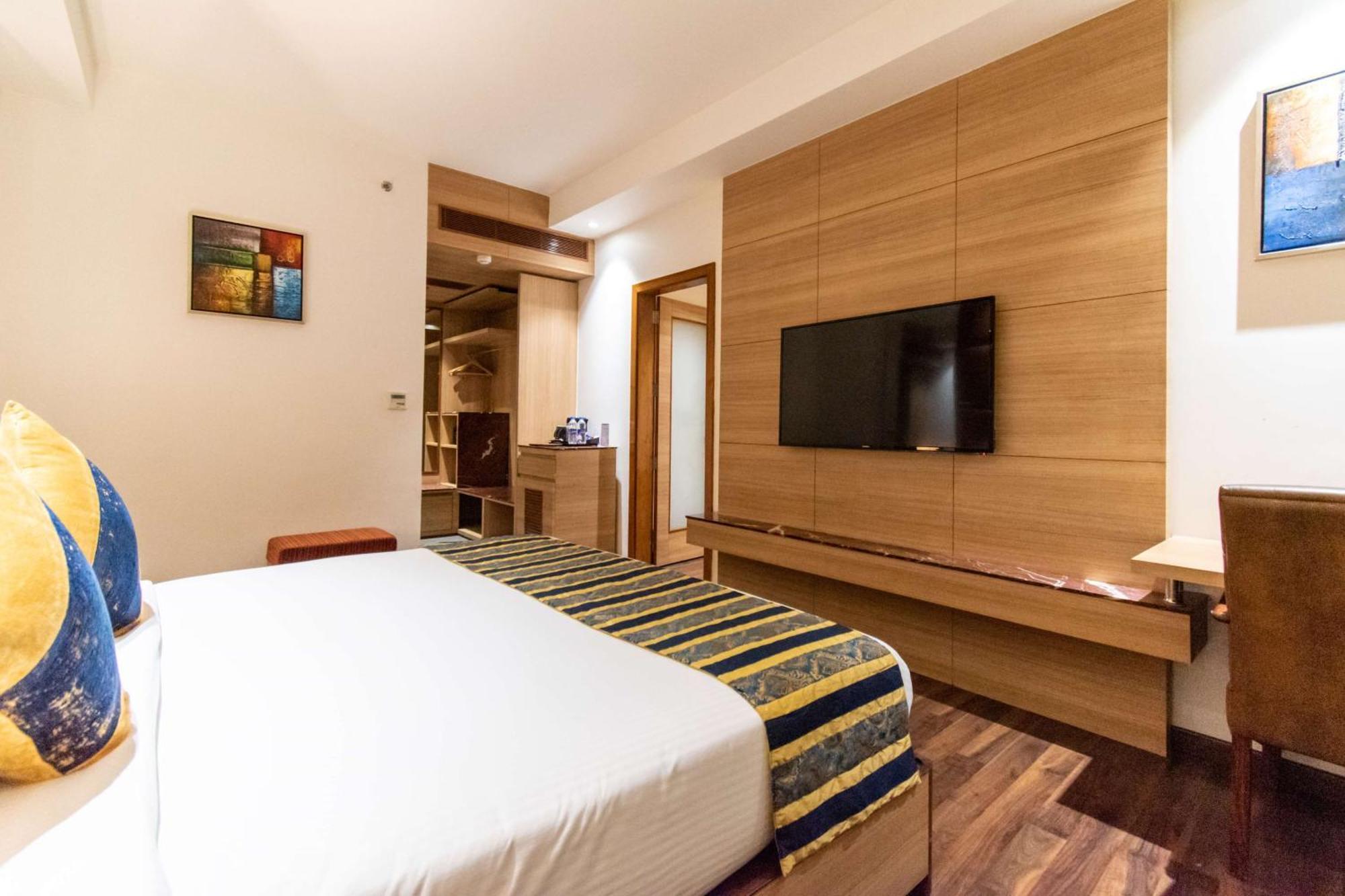 Best Western La Vista Pathānkot Dış mekan fotoğraf