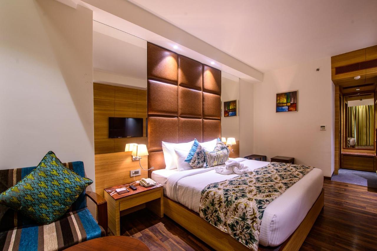 Best Western La Vista Pathānkot Dış mekan fotoğraf
